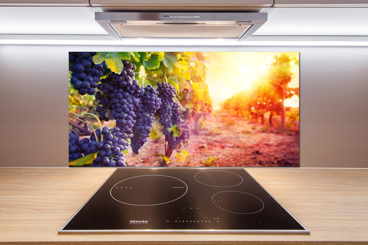 Panel między meble w kuchni Winorośle