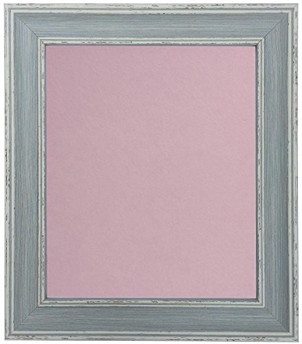 NA FRAMES BY POST FRAMES BY POST Scandi postarzana niebieska ramka zdjęcia z różową podkładką 53 x 25 cm VB00PW7B2SK