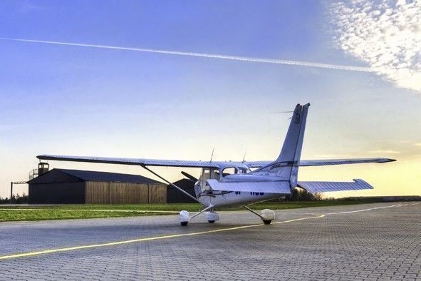 Lot widokowy samolotem - Poznań - Cessna 172 floatplane - 60 minut LWSP60