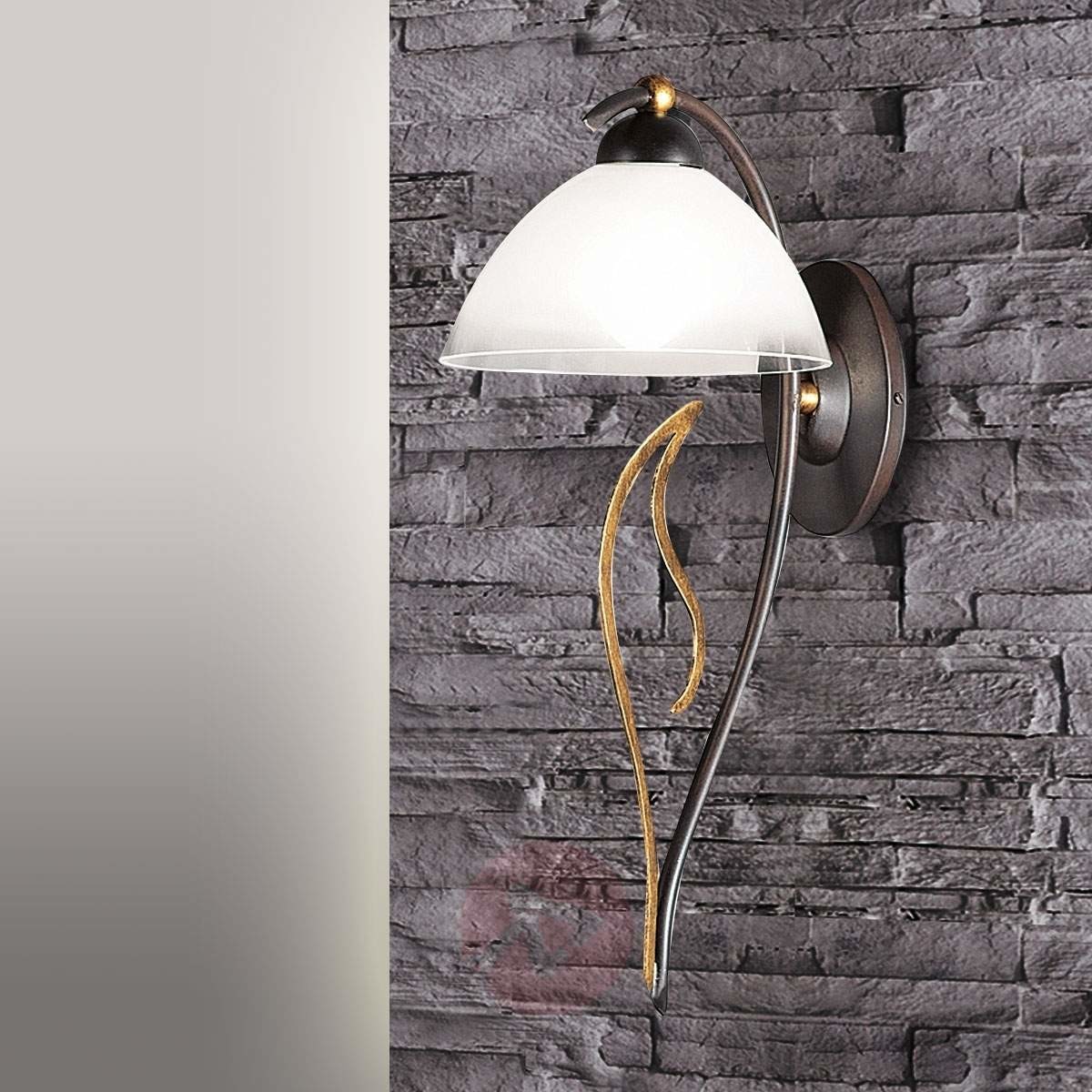 Lampa ścienna AMABILE