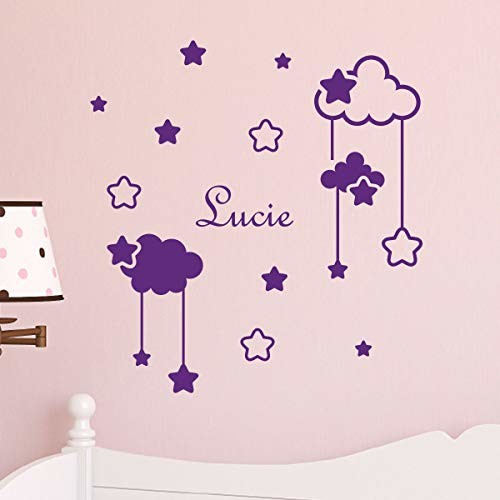 Ambiance Sticker Spersonalizowane naklejki imienne | naklejki chmury i gwiazdy | dekoracja ścienna do pokoju dziecięcego | 2 arkusze po 30 x 25 cm i 40 x 30 cm | fioletowe SAND_076+col-inc-alfa013