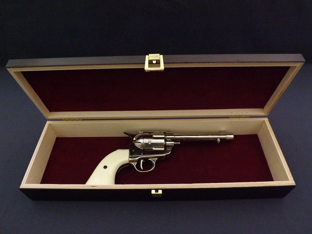 Denix SA REPLIKA REWOLWER PEACEMAKER S.COLT W PUDEŁKU MODEL 1150NQ+P01 1150NQ+P01