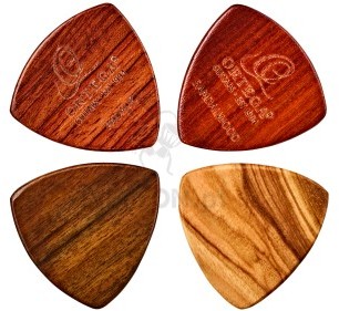 ORTEGA OGPWXLF-MIX4 Zestaw kostek do ukulele drewno 41BB-83486