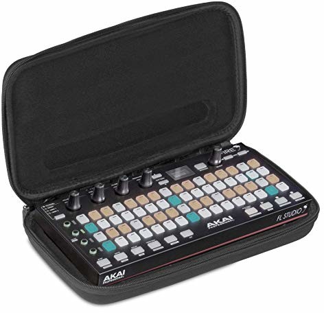 UDG Creator Akai ogień twarda obudowa czarna 180529