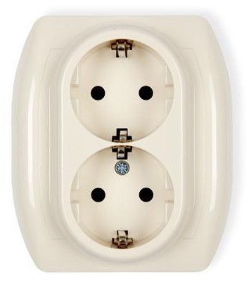 Karlik Gniazdo podwójne 2x2P+Z SCHUKO TREND 1GP-2S
