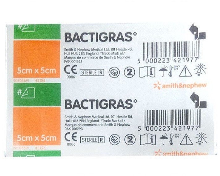Smith&Nephew Opatrunek parafinowy BACTIGRAS, Smith&Nephew, 1 szt. 5x5cm 1 szt. |   NN-MZA-BA55-001