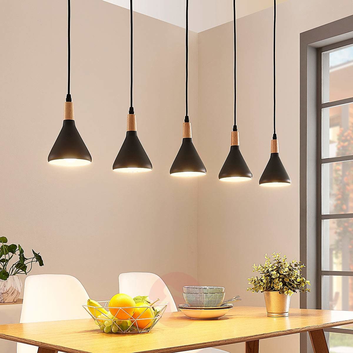 Lampenwelt com Lampa wisząca LED Arina z 5 czarnymi kloszami