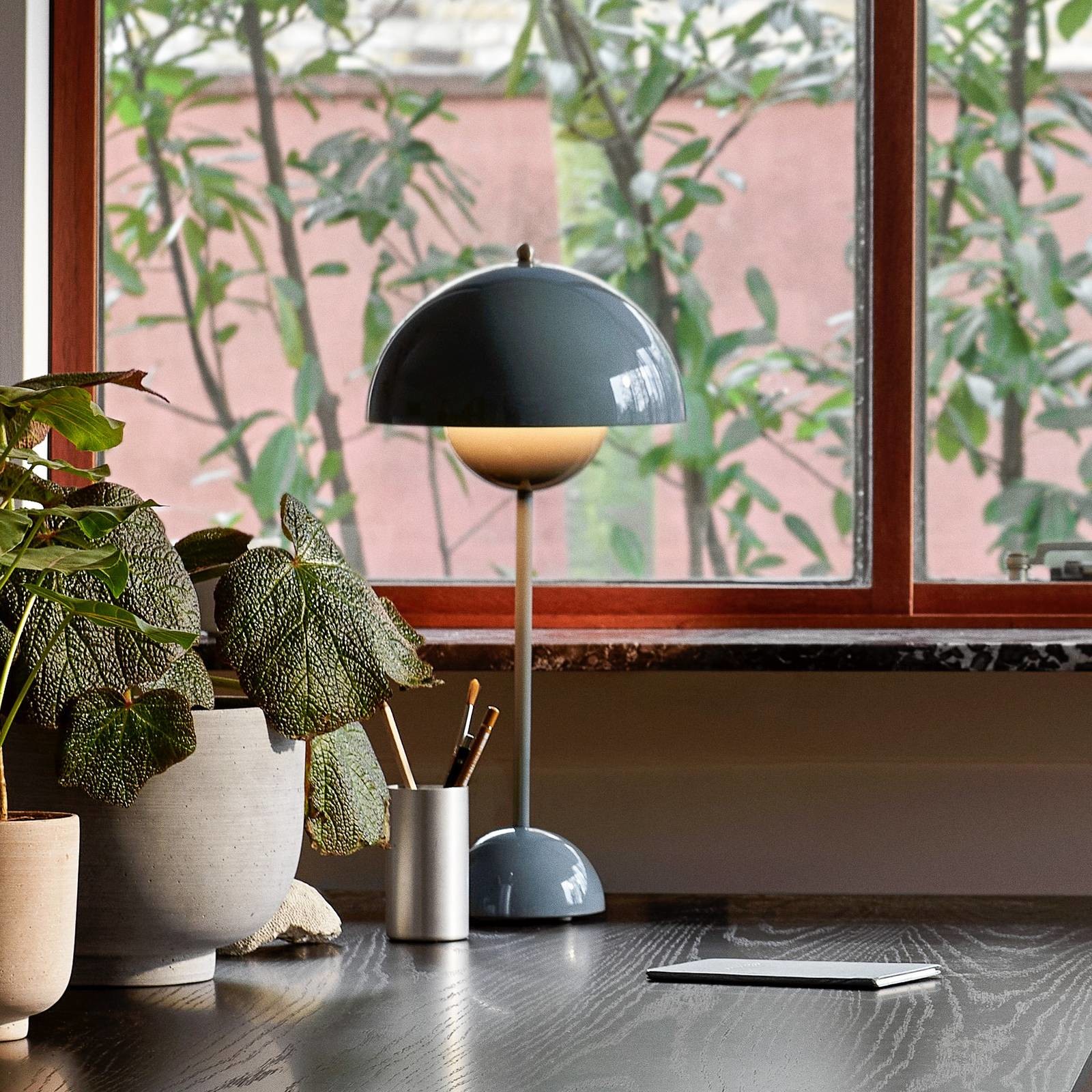 &TRADITION &Tradition Flowerpot VP3 stołowa, szaroniebieska