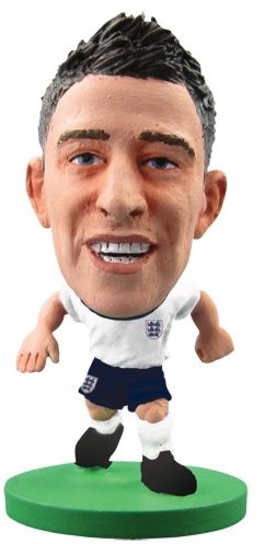 Soccer Starz Soccer starz England International Figurine Blister Pack featuring Gary cahill in England kroki Home Kit (SOC622)
