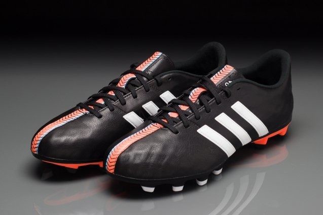 Adidas Buty piłkarskie 11Nova Fg czarne r 40 2/3 B44567 18484-uniw