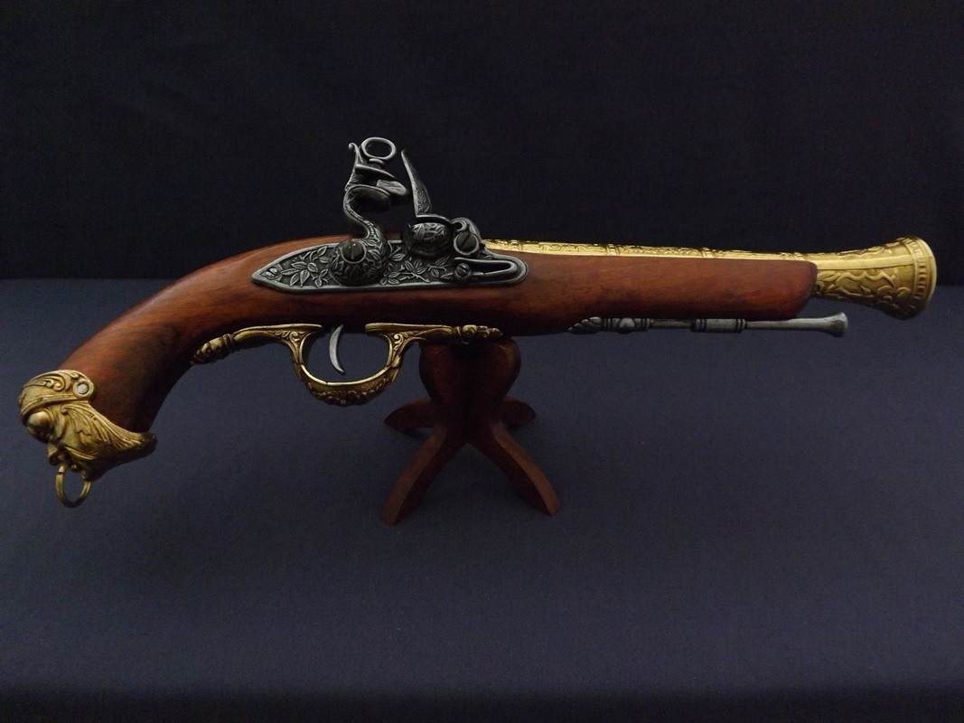 Denix SA REPLIKA WŁOSKI PISTOLET NA STOJAKU MODEL 1031L+800 1031L+800