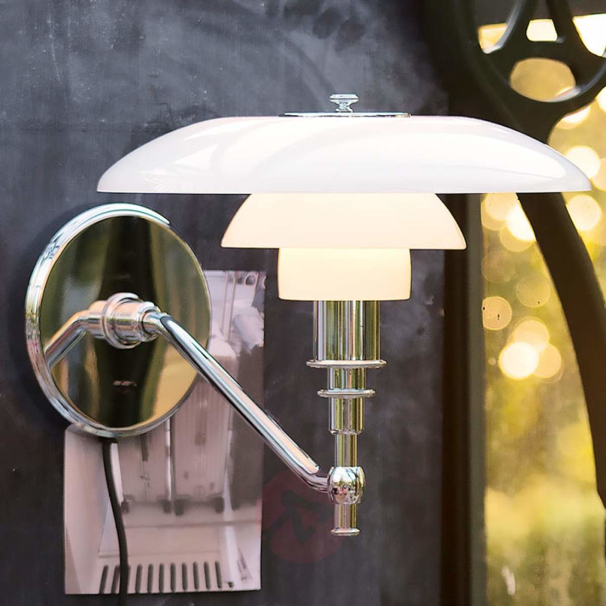 LOUIS POULSEN Louis Poulsen PH 3/2  designerska lampa ścienna