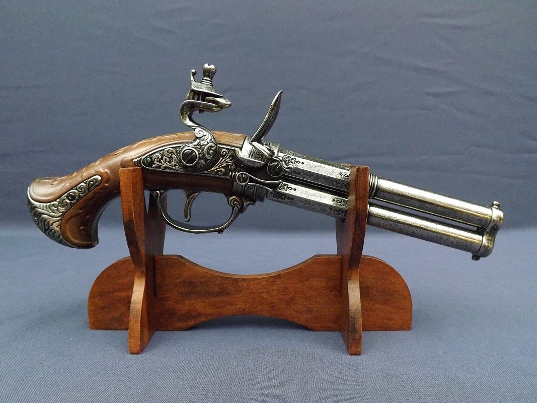 Denix SA REPLIKA DWU LUFOWY PISTOLET NA STOJAKU MODEL 1308+801 1308+801