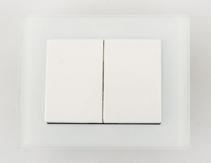 VILMA Włącznik podwójny z podświetleniem kolor biały VILMA P510-020-12B