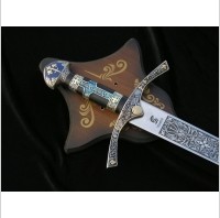 Średniowieczny miecz Dziewicy Orleańskiej Joanny d'Arc  255