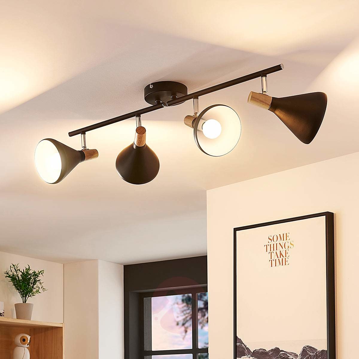 Lampenwelt com Czarny spot sufitowy LED Arina z drewnem