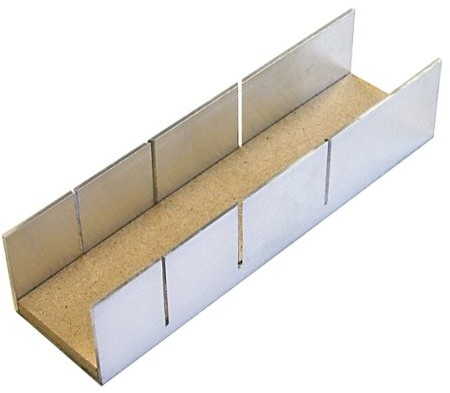 Augusta Präzisions-korytko do cięcia wykonana z aluminium o szerokości 248 MM wkładka z drewnianym Extra, 2230 245 50 AMA (2230 245 50 AMA)