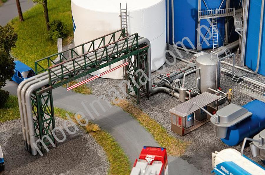 Faller Instalacje przesyłowe i stacja napełniania 130487