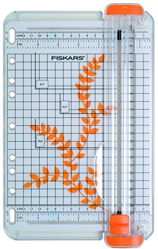 Fiskars Sure Cut przycinarka do papieru z podziałką cm, 1 szt., A5 FSK5446