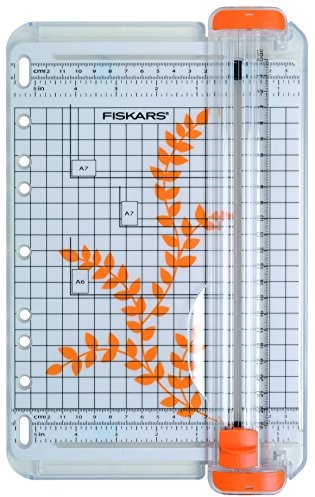 Fiskars Sure Cut przycinarka do papieru z podziałką cm, 1 szt., A5 FSK5446