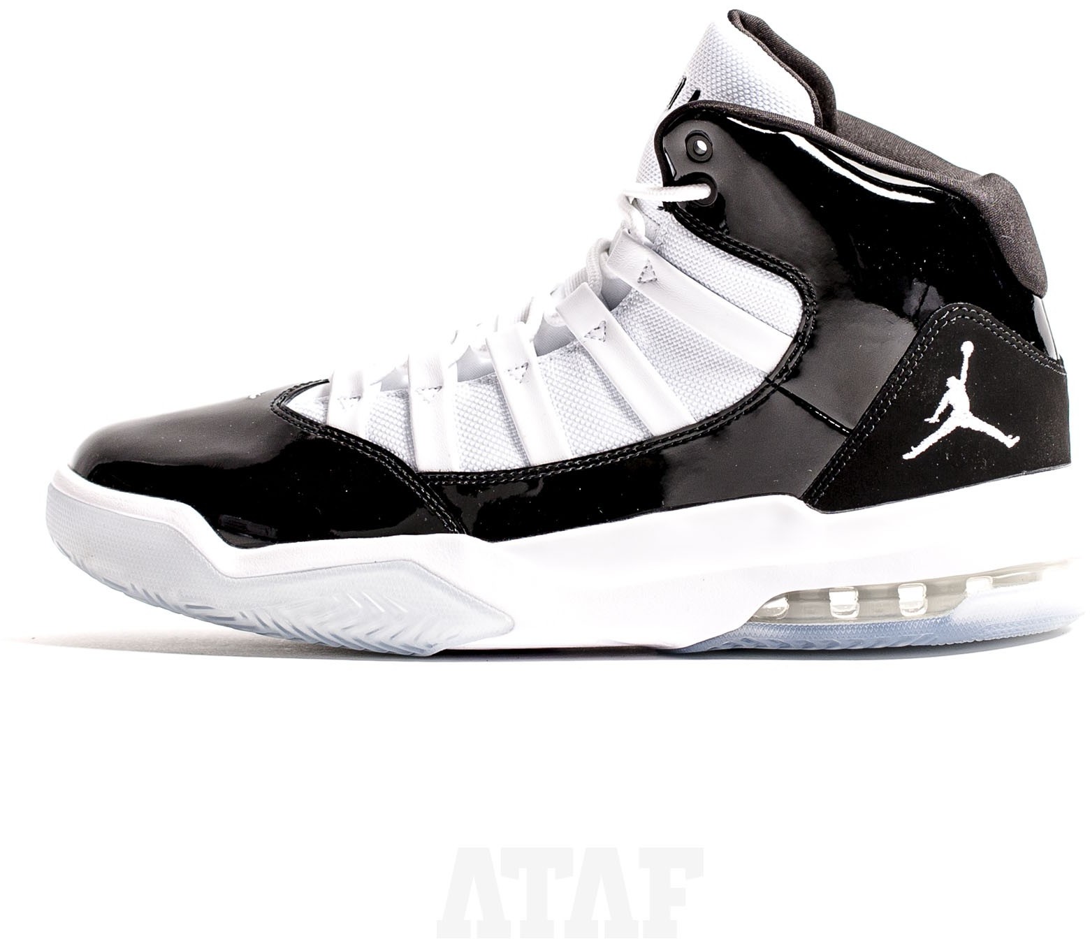 Jordan Nike Air Max Aura Black White AQ9084-011