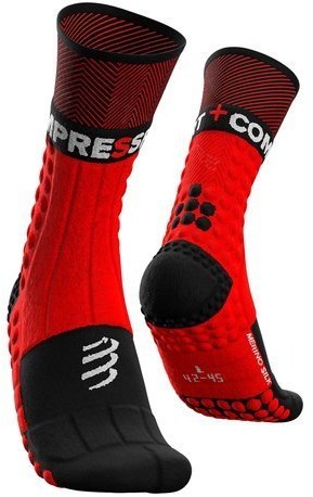 Compressport Skarpetki biegowe zimowe PRORACING SOCKS WINTER TRAIL czerwono-czarne
