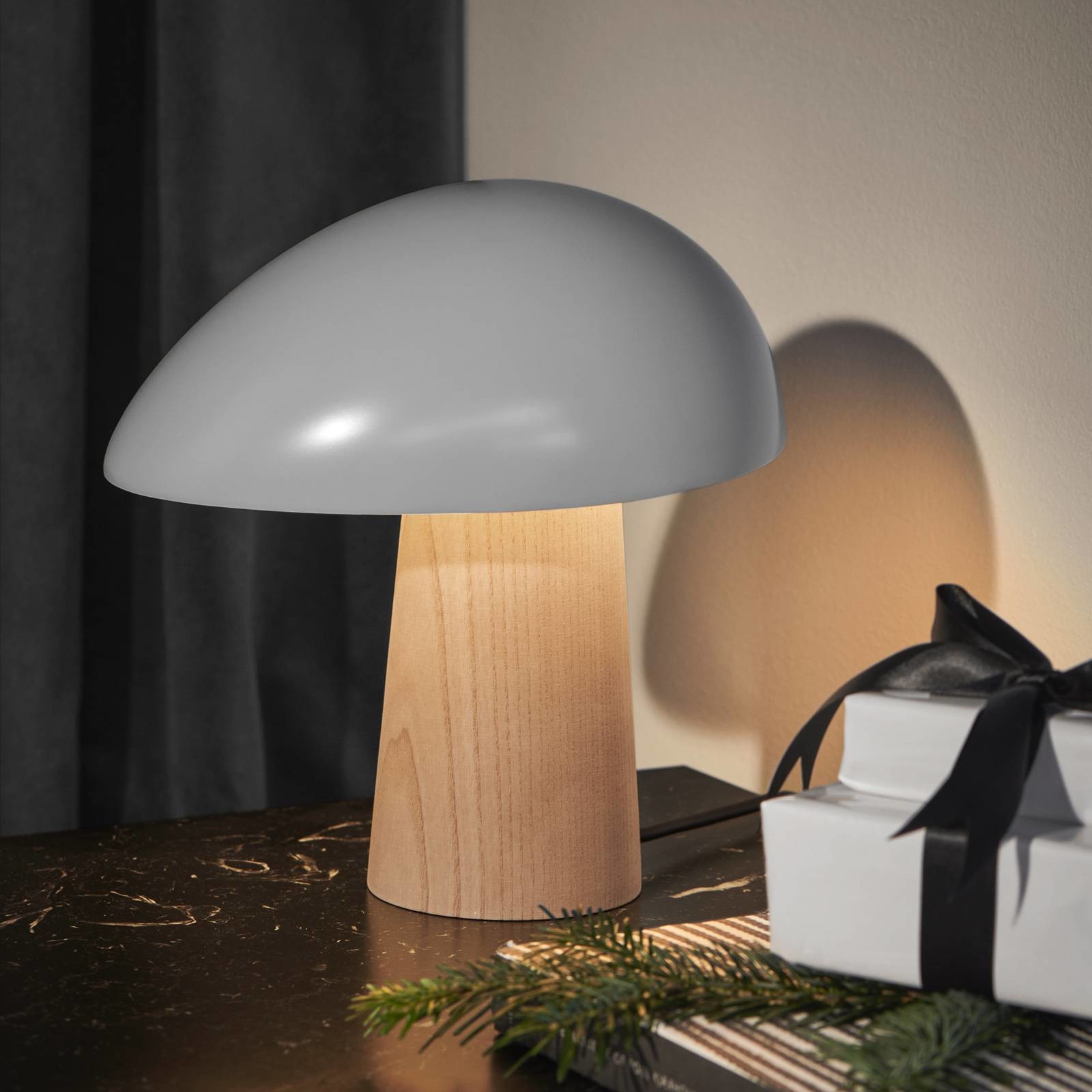 FRITZ HANSEN FRITZ HANSEN Night Owl lampa stołowa, dym/jesion
