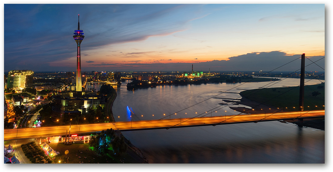 Foto obraz szkło akryl Dusseldorf Niemcy