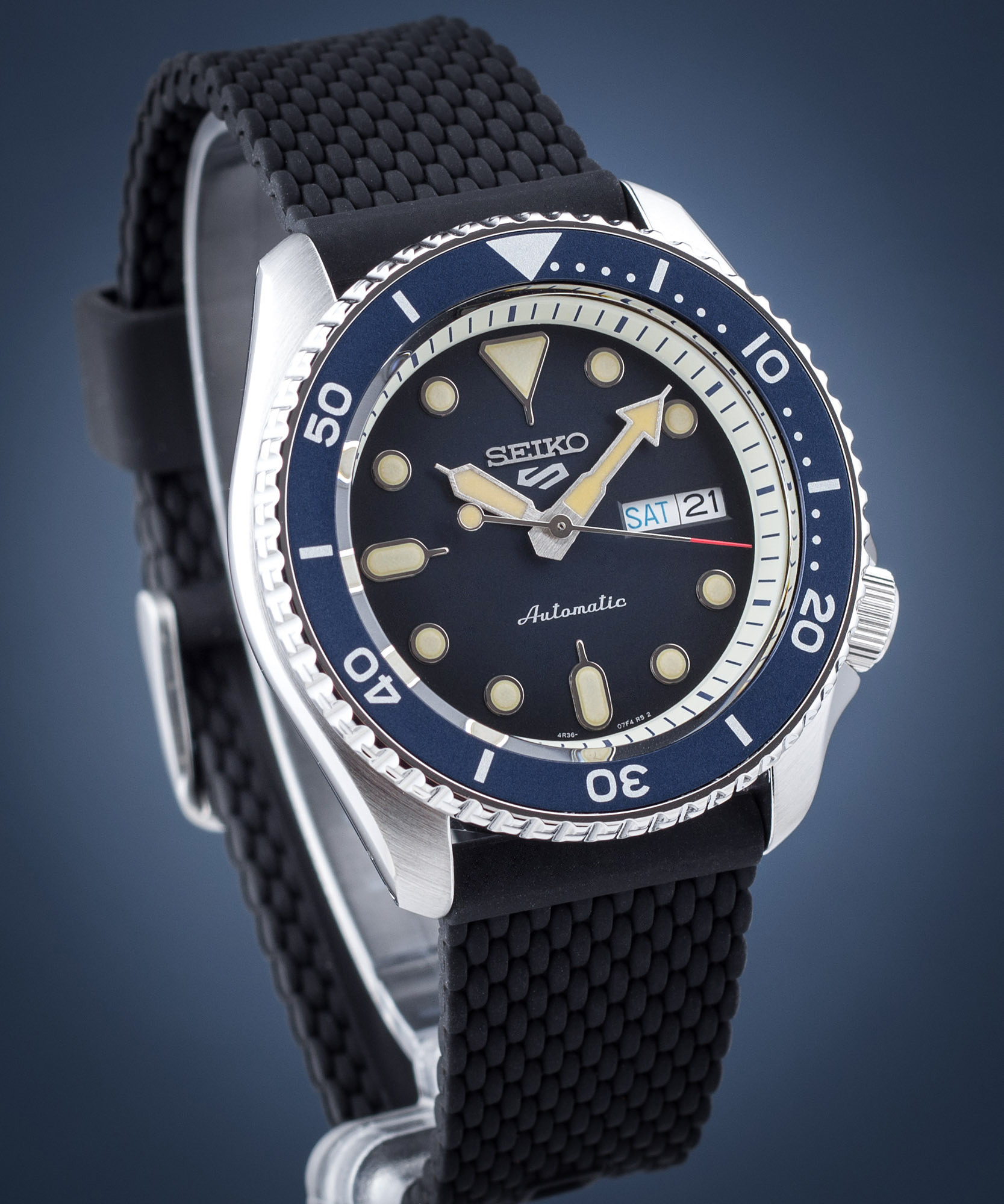 Seiko 5 Sports SRPD71K2