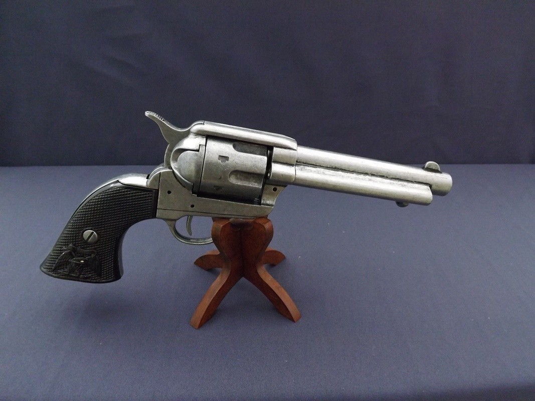 Denix SA REPLIKA REWOLWER PEACEMAKER NA STOJAKU MODEL 1108G+800 1108G+800