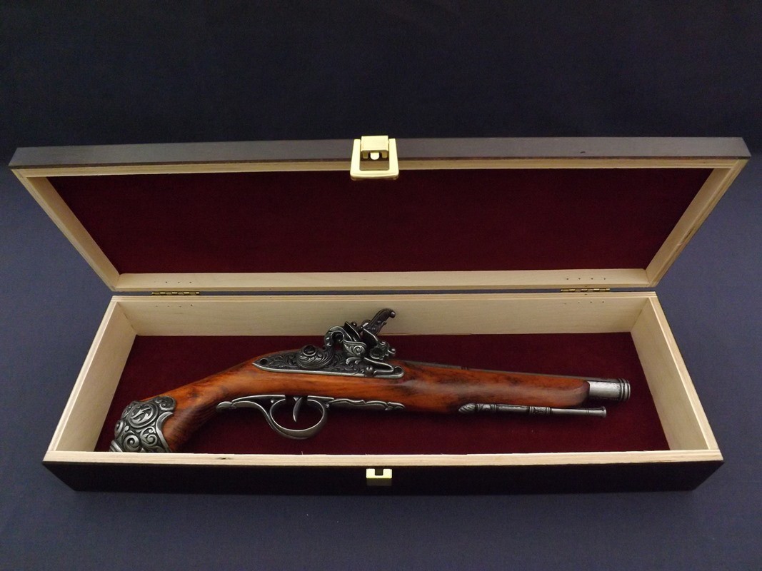 Denix SA REPLIKA PISTOLET SKAŁKOWY W PUDEŁKU MODEL 1077G+P01 1077G+P01