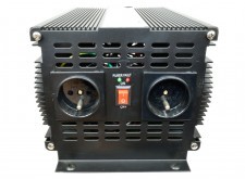 VOLT Polska polska PRZETWORNICA NAPIĘCIA IPS 2000/4000 12/230V (3IPS400012)