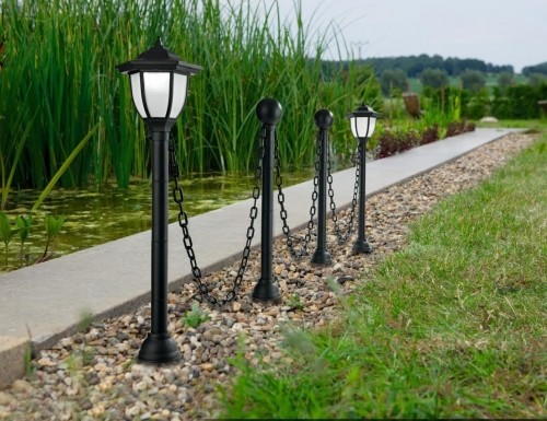 etrampoliny.pl Lampa solarna antyczny płot - 2 lampy i 2 słupki połączone łańcuchem.
