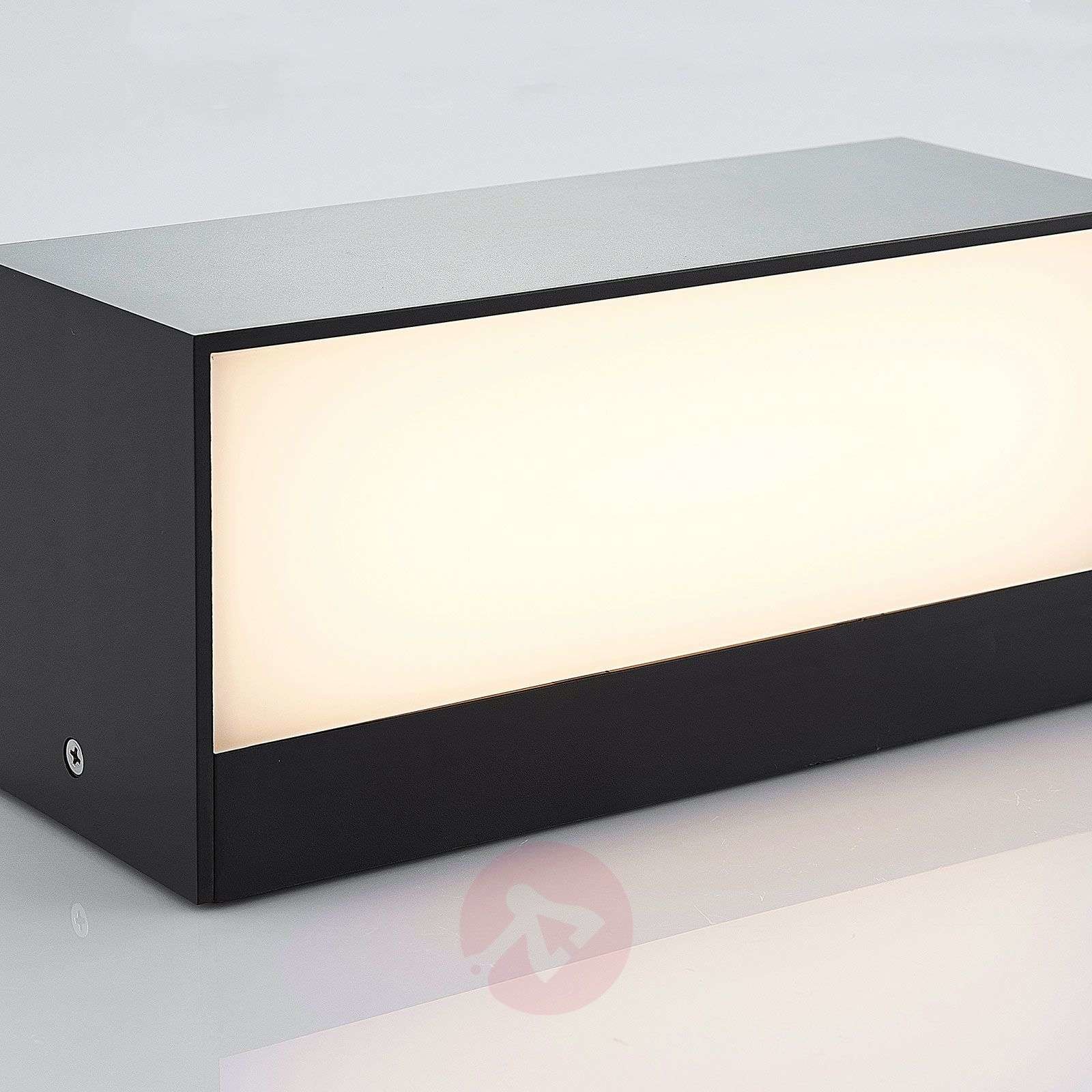 Lampenwelt Kinkiet zewnętrzny LED Nienke, IP65, 23 cm