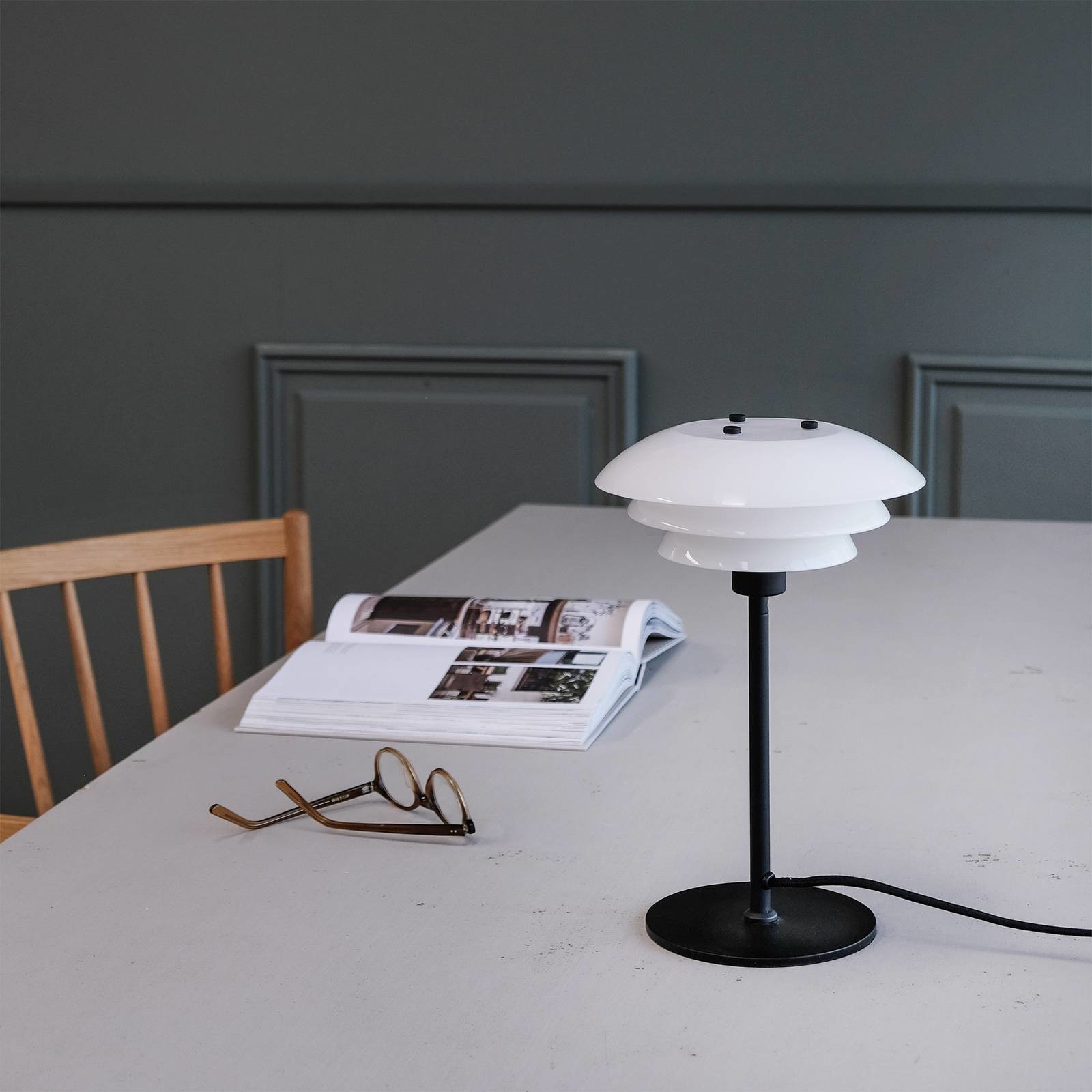 Dyberg Larsen Dyberg Larsen DL20 lampa stołowa szklana, czarna