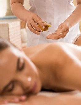 Masaż świecą  Toruń (Podgórz) P0004100