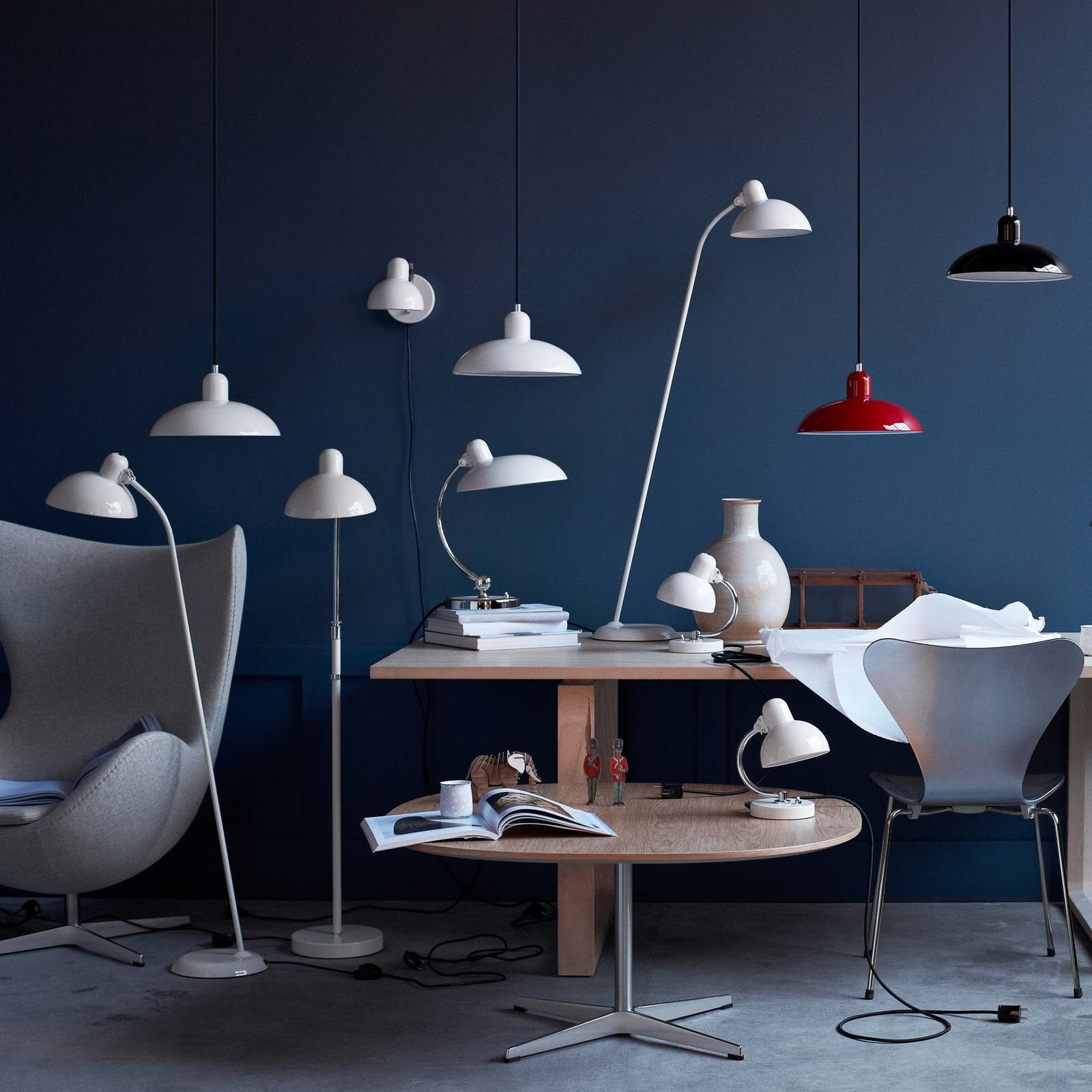 FRITZ HANSEN FRITZ HANSEN Kaiser Idell Luxus szary/mosiądz
