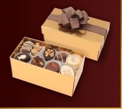 Chocobox Praliny-w-Dużym-Złotym-Kuferku.