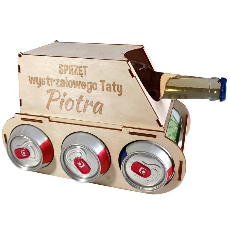 - Koszulkowy Produkt personalizowany Sprzęt wystrzałowego taty (imię) czołg na piwo z grawerem 13787