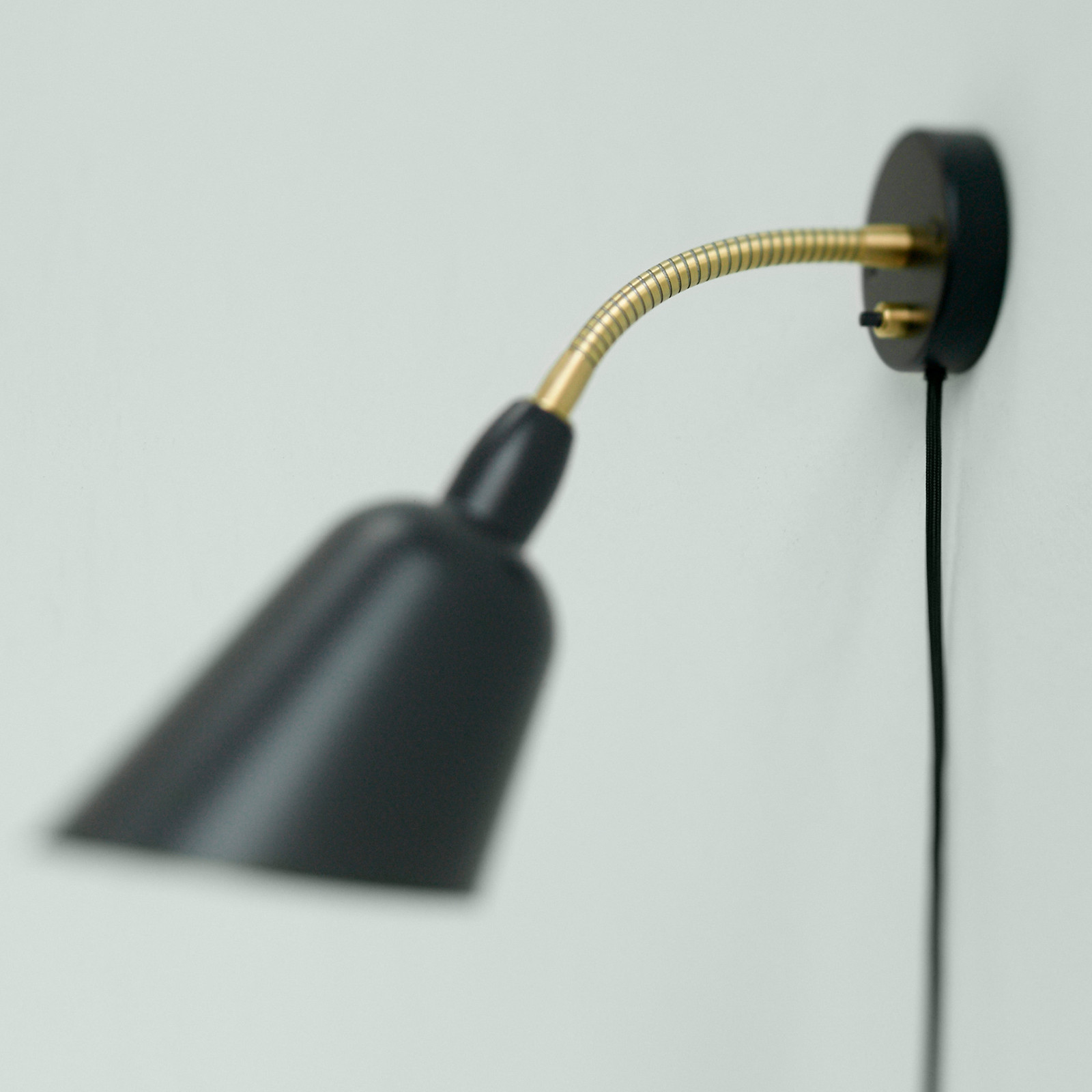 &TRADITION AndTradition Bellevue AJ9 ściana czarna/mosiądz