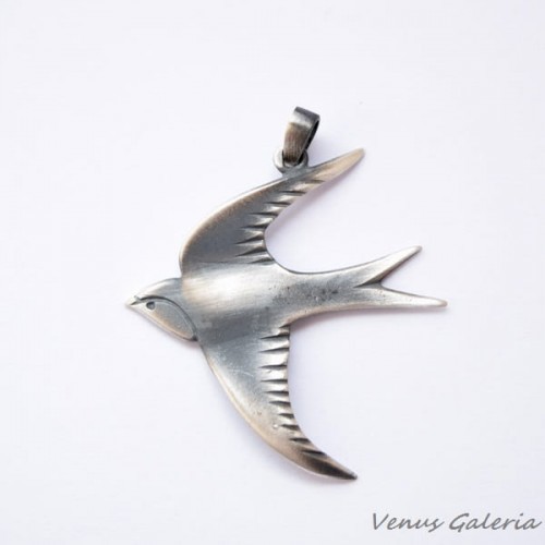 Wisiorek - Jaskółka czarna 2084