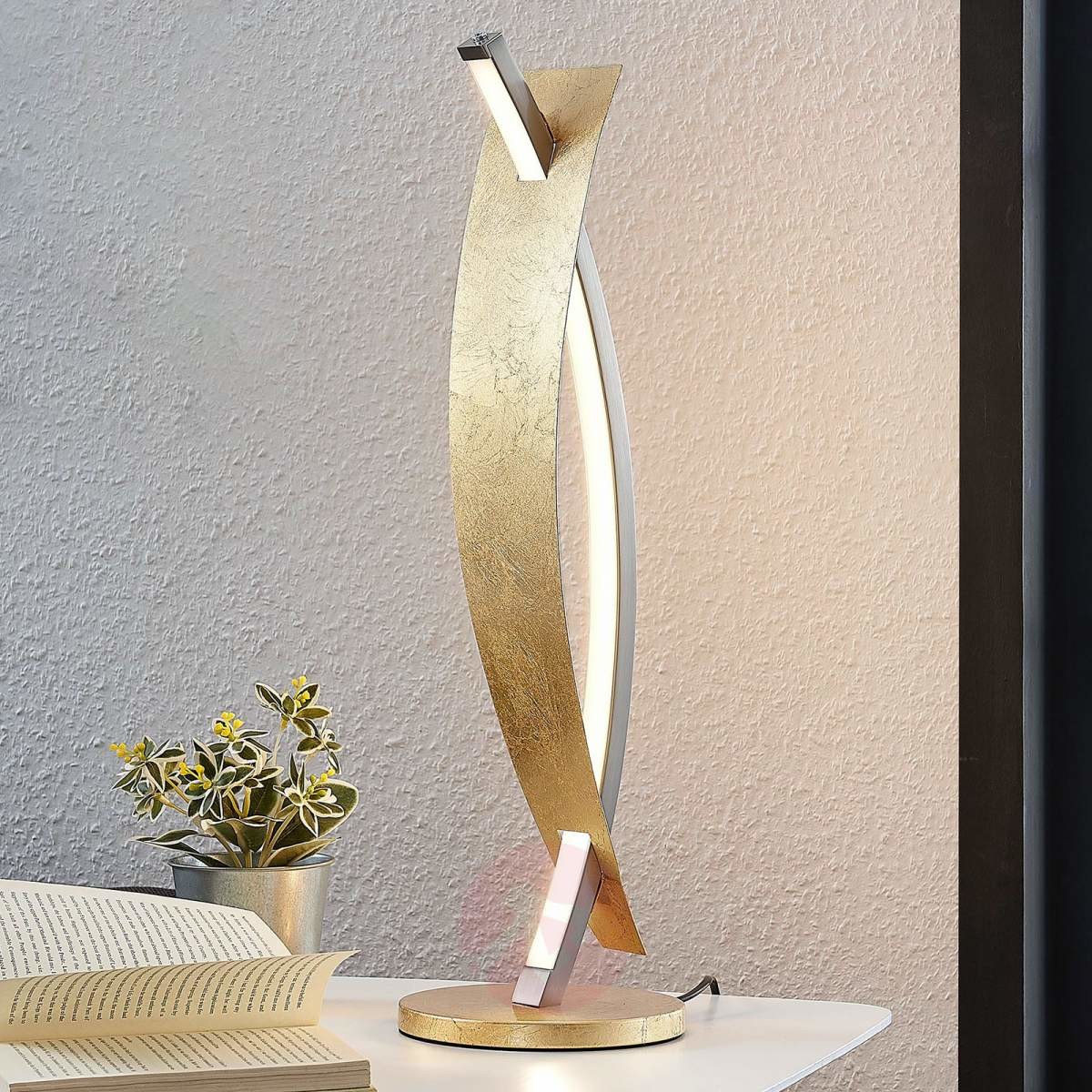 Lampenwelt COM Lampa stołowa LED Marija, szlachetne złoto