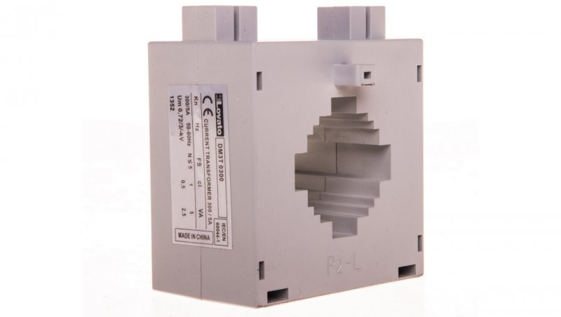 lovato Przekładnik prądowy 300/5A 2,5VA kl.0,5 na kabel i szynę fi30/40x10mm/20x30/25x25mm DM3T0300 DM3T0300