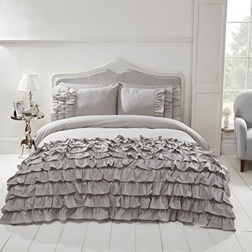 Ideal Textiles Flamenco poszwy pościelowej, nowoczesny zestaw z falbankami Quilt, łatwa w utrzymaniu tkaniny mieszanej z bawełny, z falbankami łóżka, srebro, rozmiar king size FLAMEN-KING-GREY