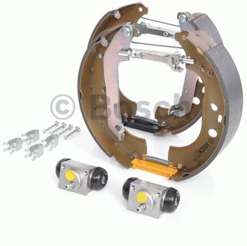 BOSCH Zestaw szczęk hamulcowych 0 204 114 661