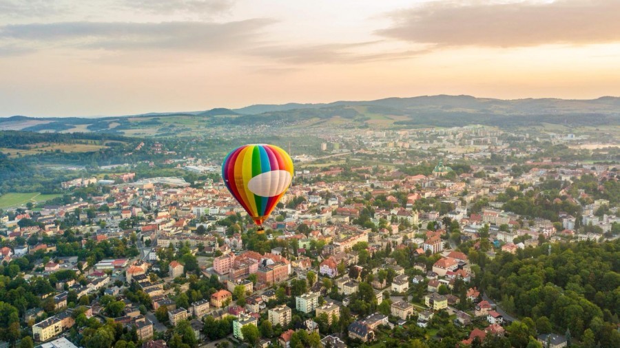 Skok spadochronowy z balonu Karkonosze TAAK_SZB