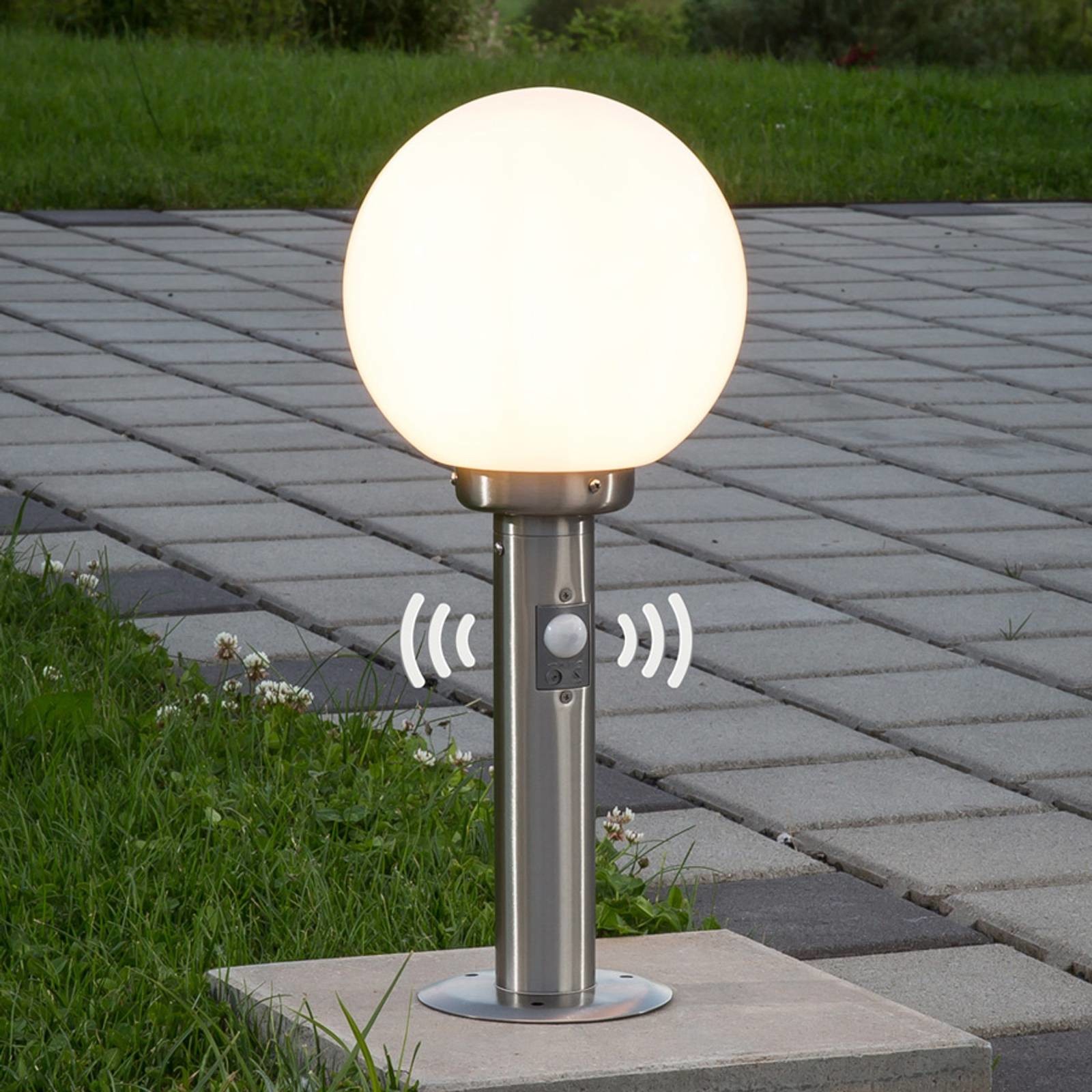 Lindby Vedran - lampa cokołowa z czujnikiem ruchu