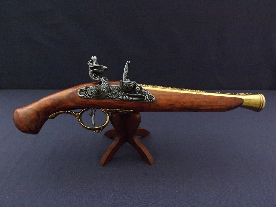 Denix SA REPLIKA NIEMIECKI PISTOLET SKAŁKOWY NA STOJAKU MODEL 1260L+800 1260L+800