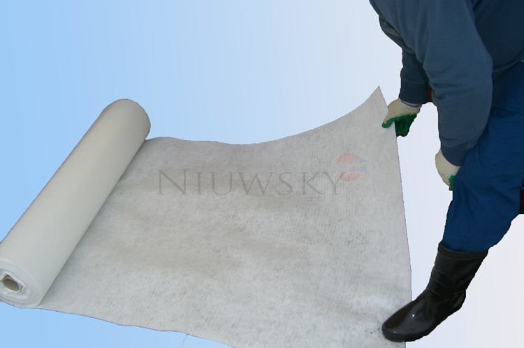 BUDOWNICTWO-W Geowłóknina poliestrowa 150 g/m2 rolki 1,5m x 50m (75m2) / BWK150 Geowłóknina poliestrowa 150 g/m2 rolki 1,5m x 50m