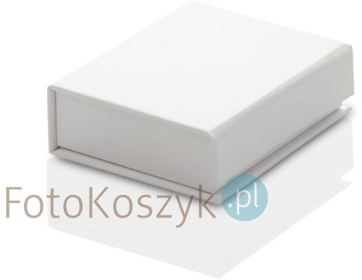 Białe, małe laminowane pudełko na pendrive drewniany